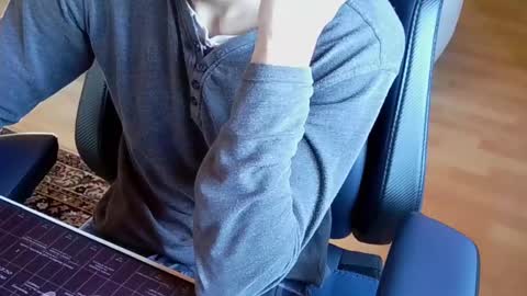 Snapshot of nikolasjim2 chatting on January 17, 2025, 11:49 am Nikolas online show from January 17, 2025, 11:49 am