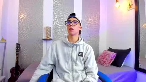    online show from February 11, 2025, 4:22 am