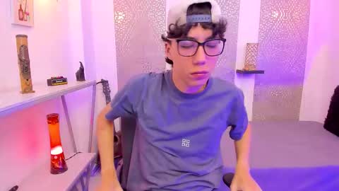    online show from October 8, 2025, 4:32 am