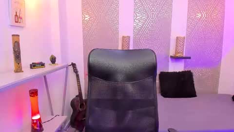    online show from November 27, 2025, 4:25 am