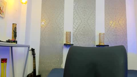    online show from December 15, 2025, 4:28 am