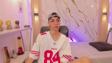 Snapshot of nikolay_gregori chatting on May 12, 2026, 4:42 am online show from May 12, 2026, 4:42 am