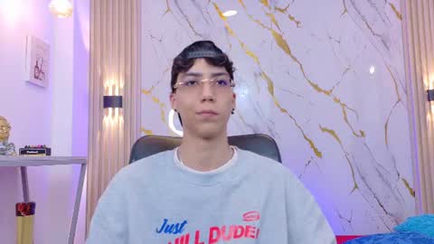 Snapshot of nikolay_gregori chatting on June 17, 2026, 3:53 am online show from June 17, 2026, 3:53 am