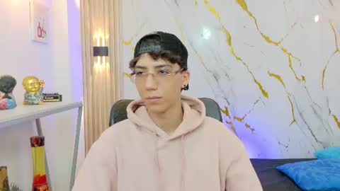 Snapshot of nikolay_gregori chatting on June 19, 2026, 4:50 am online show from June 19, 2026, 4:50 am