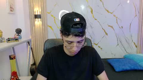 Snapshot of nikolay_gregori chatting on July 2, 2026, 3:34 am online show from July 2, 2026, 3:34 am