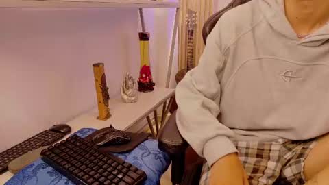 Snapshot of nikolay_gregori chatting on July 15, 2026, 4:29 am online show from July 15, 2026, 4:29 am