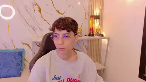 Snapshot of nikolay_gregori chatting on July 24, 2026, 5:27 am online show from July 24, 2026, 5:27 am