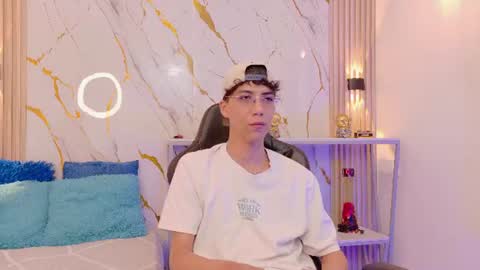Snapshot of nikolay_gregori chatting on July 31, 2026, 4:45 am online show from July 31, 2026, 4:45 am