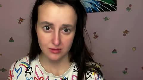 Nikolleta online show from November 17, 2025, 10:21 am