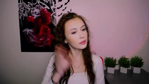 nikonara_ online show from January 30, 2025, 2:36 pm