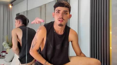 Niko Stone online show from November 8, 2025, 6:24 am