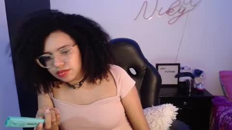 Snapshot of niky_golden chatting on January 10, 2025, 9:23 am Nicole GTM-5 1100 pm - 700 am online show from January 10, 2025, 9:23 am
