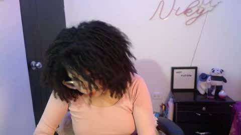 Snapshot of niky_golden chatting on January 15, 2025, 8:09 am Nicole GTM-5 1100 pm - 700 am online show from January 15, 2025, 8:09 am