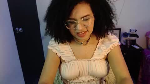 Snapshot of niky_golden chatting on January 17, 2025, 6:15 am Nicole GTM-5 1100 pm - 700 am online show from January 17, 2025, 6:15 am