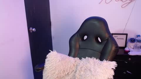 Snapshot of niky_golden chatting on January 19, 2025, 9:22 am Nicole GTM-5 1100 pm - 700 am online show from January 19, 2025, 9:22 am