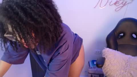 Snapshot of niky_golden chatting on January 26, 2025, 5:23 am Nicole GTM-5 1100 pm - 700 am online show from January 26, 2025, 5:23 am