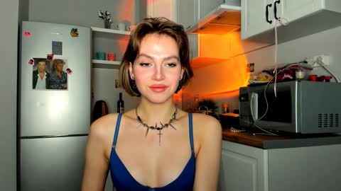 Snapshot of niky_jess chatting on March 2, 2025, 3:16 pm Veronica online show from March 2, 2025, 3:16 pm