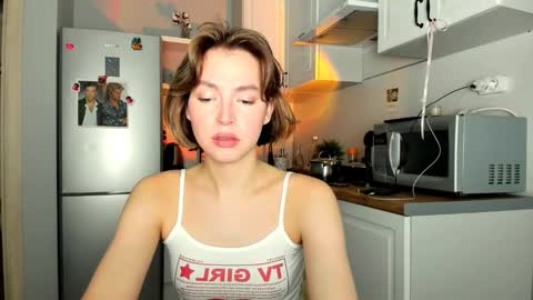 Snapshot of niky_jess chatting on March 6, 2025, 8:08 am Veronica online show from March 6, 2025, 8:08 am