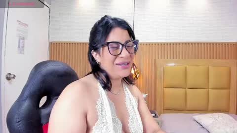 Snapshot of nikyrios chatting on May 28, 2026, 12:24 pm online show from May 28, 2026, 12:24 pm