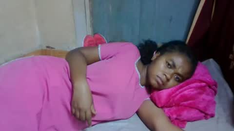 nilah online show from April 25, 2026, 1:52 pm