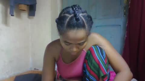 nilah online show from April 30, 2026, 7:04 am