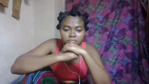 Snapshot of nilahmarie chatting on June 2, 2026, 7:21 am nilah online show from June 2, 2026, 7:21 am