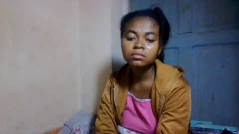 nilah online show from June 25, 2026, 3:17 am