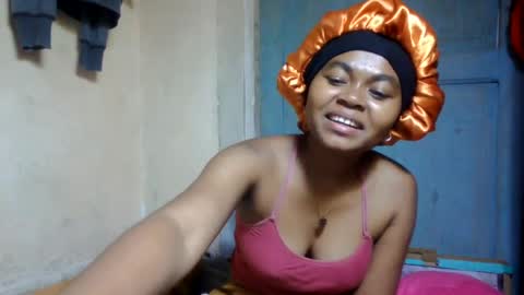 nilah online show from July 25, 2026, 10:18 pm