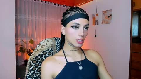 Nilam online show from May 25, 2026, 10:38 pm