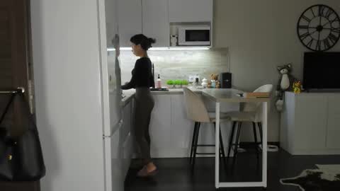 Snapshot of nilliluv chatting on October 6, 2025, 7:22 pm Bella online show from October 6, 2025, 7:22 pm