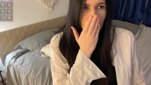 Jennet online show from February 9, 2025, 2:07 pm