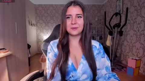 Snapshot of nina__si chatting on June 26, 2026, 7:18 pm Nina online show from June 26, 2026, 7:18 pm