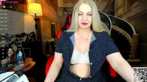 Snapshot of nina_deville chatting on May 10, 2026, 7:41 pm Nina online show from May 10, 2026, 7:41 pm