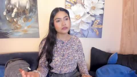 nina_kmay online show from April 17, 2026, 7:17 pm