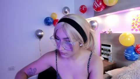 Snapshot of nina_mars_ chatting on June 25, 2026, 1:48 pm Nina online show from June 25, 2026, 1:48 pm