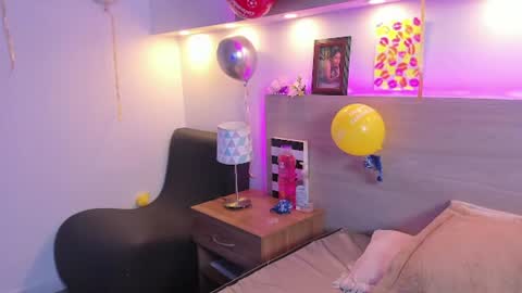 Snapshot of nina_mars_ chatting on July 6, 2026, 9:39 pm Nina online show from July 6, 2026, 9:39 pm