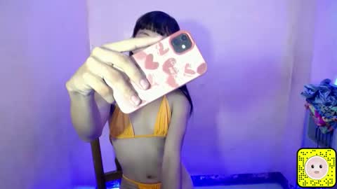 Snapshot of nina_mochikiss21 chatting on June 10, 2026, 5:50 am Nina online show from June 10, 2026, 5:50 am