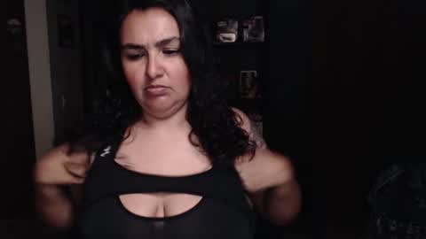 Snapshot of nina_moonbeam chatting on June 16, 2026, 1:52 am Nina Moon online show from June 16, 2026, 1:52 am