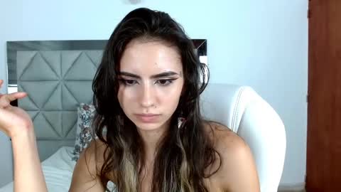 Snapshot of nina_pons chatting on December 4, 2024, 11:57 pm Nina online show from December 4, 2024, 11:57 pm