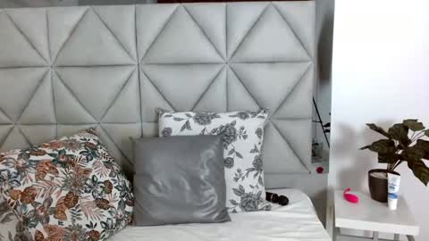 Snapshot of nina_pons chatting on December 11, 2024, 2:30 am Nina online show from December 11, 2024, 2:30 am