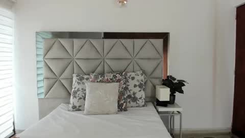 Snapshot of nina_pons chatting on September 11, 2025, 8:53 pm Nina online show from September 11, 2025, 8:53 pm