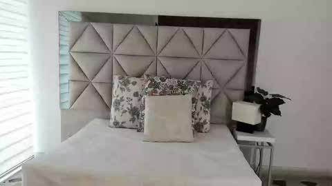 Snapshot of nina_pons chatting on September 12, 2025, 8:20 pm Nina online show from September 12, 2025, 8:20 pm