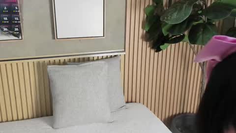 NINA online show from September 16, 2025, 1:01 pm