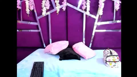 Snapshot of ninaa_velvet chatting on November 22, 2025, 1:59 am ninaa_velvet online show from November 22, 2025, 1:59 am