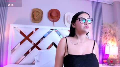 Nina online show from February 25, 2025, 5:08 am