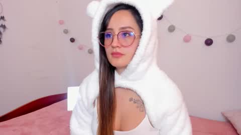 Snapshot of ninabryon1 chatting on October 30, 2025, 11:55 am Nina online show from October 30, 2025, 11:55 am