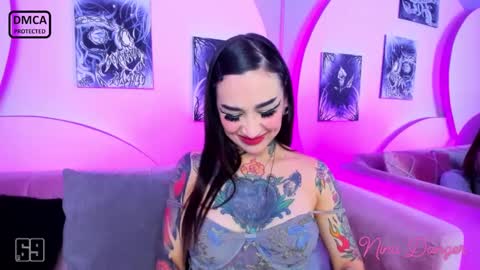 Snapshot of ninadanger chatting on December 10, 2024, 12:17 am Heyyy guys Im Ninas crazy online show from December 10, 2024, 12:17 am