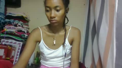 Snapshot of ninaeaa chatting on May 9, 2026, 12:27 am ninaeaa online show from May 9, 2026, 12:27 am