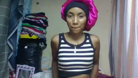 Snapshot of ninaeaa chatting on May 19, 2026, 7:53 pm ninaeaa online show from May 19, 2026, 7:53 pm