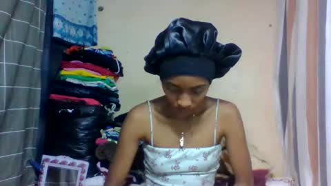 Snapshot of ninaeaa chatting on May 21, 2026, 8:10 am ninaeaa online show from May 21, 2026, 8:10 am